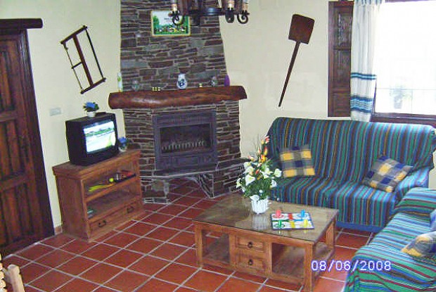Nuestra Finca - living